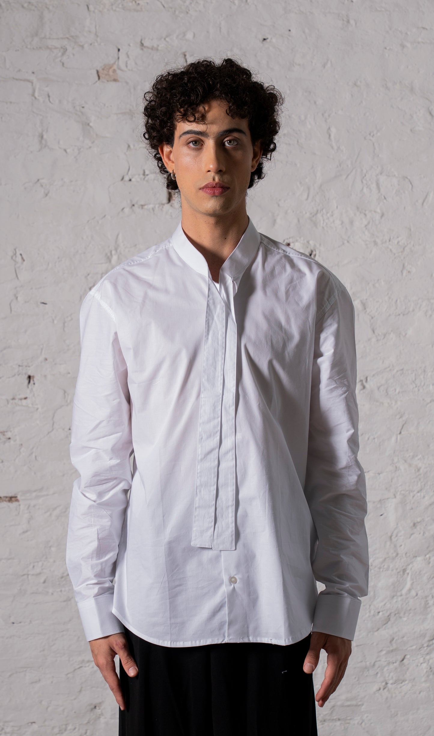 CAMISA ARTISTA CUELLO MAO